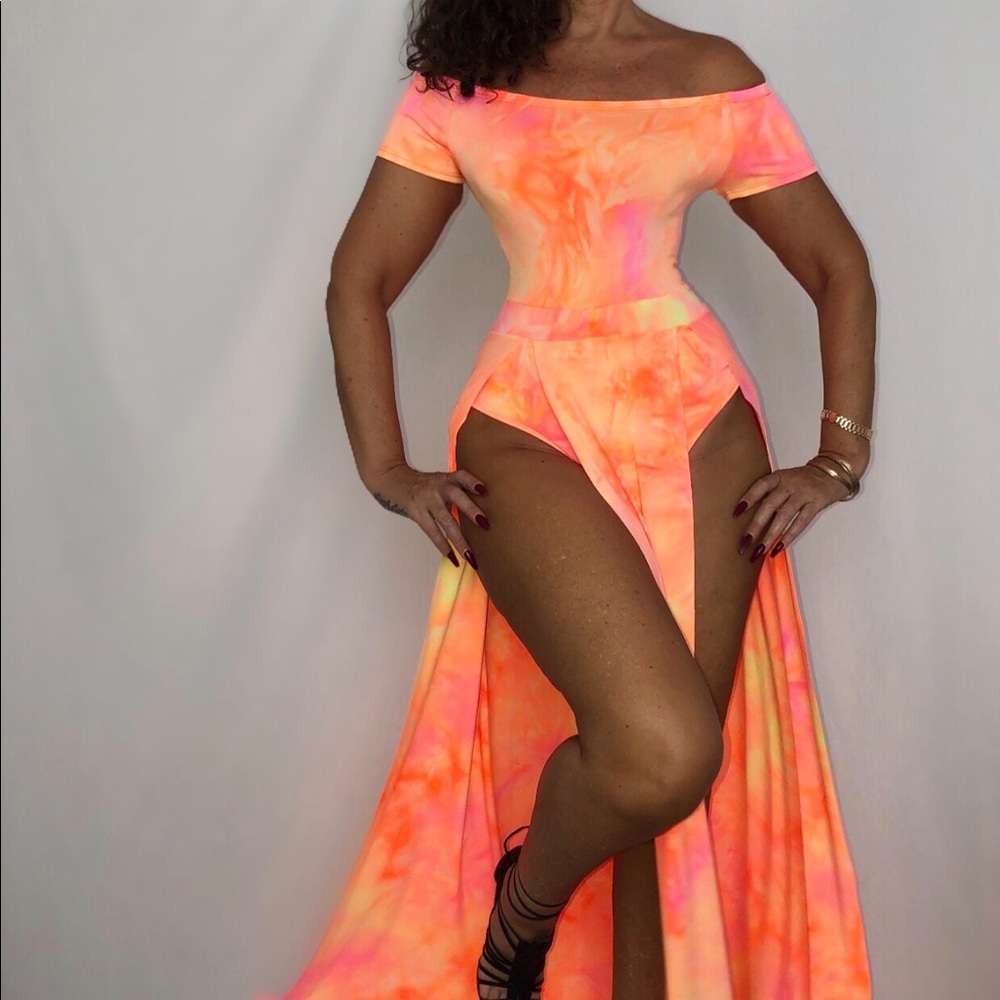 💫 Brand New! Stunning Goddess Maxi Dress ✨ - Picture 3 of 5